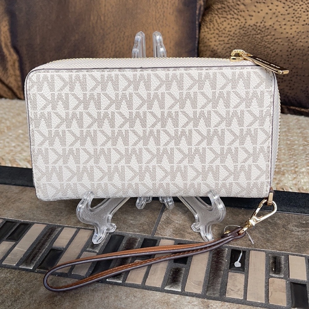 Michael Kors Jet Set Travel Lg Flat Multifunctional Phone Case-Wristlet-Wallet - Picture 8 of 16